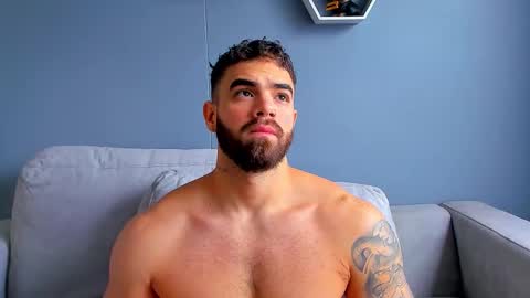 Snapshot of paulphoenix_ chatting on October 13, 6:32 pm Paul Phoenix online show from October 13, 6:32 pm