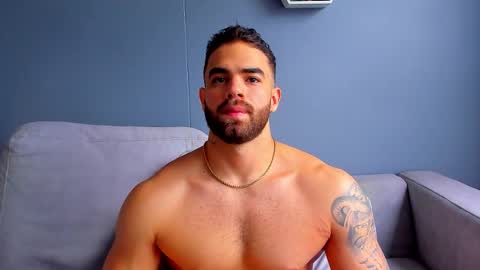 Snapshot of paulphoenix_ chatting on October 9, 10:04 pm Paul Phoenix online show from October 9, 10:04 pm