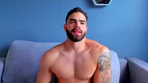 Snapshot of paulphoenix_ chatting on September 24, 8:59 pm Paul Phoenix online show from September 24, 8:59 pm