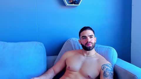 Snapshot of paulphoenix_ chatting on September 23, 8:37 pm Paul Phoenix online show from September 23, 8:37 pm