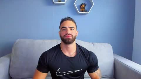 Snapshot of paulphoenix_ chatting on March 3, 9:59 pm Paul Phoenix online show from March 3, 9:59 pm