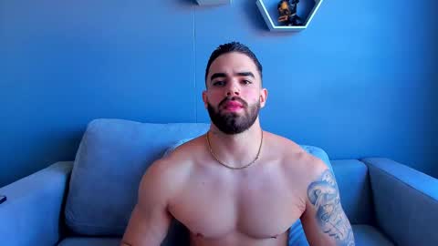 Snapshot of paulphoenix_ chatting on September 15, 8:21 pm Paul Phoenix online show from September 15, 8:21 pm