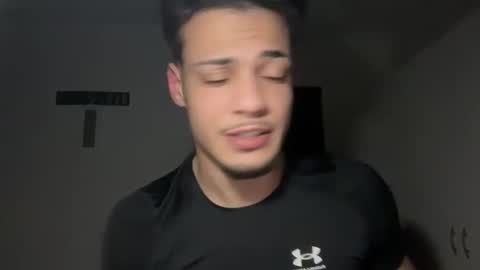 paw_guy online show from March 30, 12:01 am