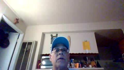 pawgkiller online show from April 30, 1:32 am