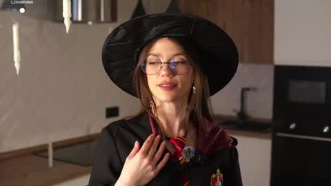 Sexy Mila online show from April 29, 7:13 am