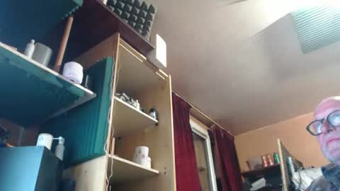 pc8474408 online show from April 26, 6:16 pm