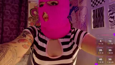  P E A C H   online show from November 1, 4:33 am