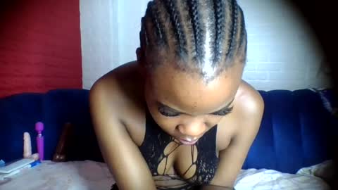 peach_melbah online show from July 3, 7:13 am