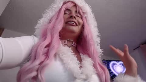 peacherry_ online show from March 7, 2:25 am