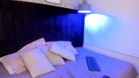 peachy online show from February 10, 8:12 pm