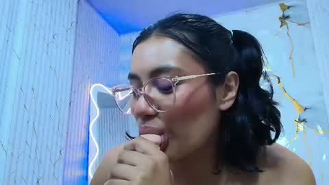 peachy_tay online show from July 17, 12:51 pm