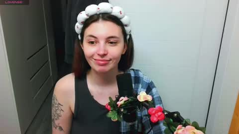 Peachy online show from May 16, 11:47 pm