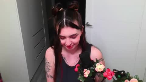 Peachy online show from May 1, 8:58 pm