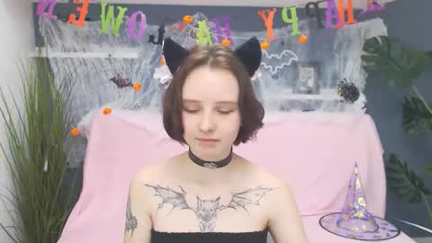 Snapshot of peachydreamm chatting on October 20, 6:07 am peachydreamm online show from October 20, 6:07 am
