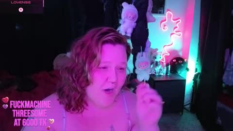 Peachy Nessa online show from March 15, 7:13 am