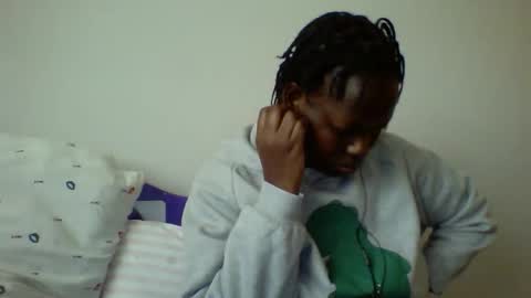 peacockxx online show from September 22, 6:50 am