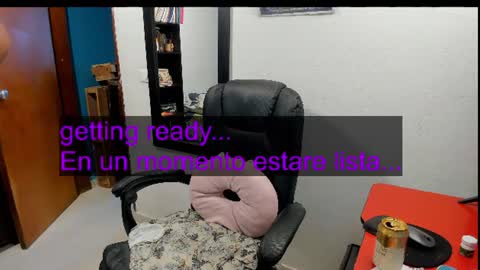 Tangerine Penaut online show from July 18, 9:50 pm