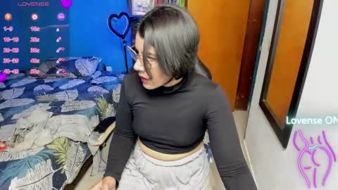 Tangerine Penaut online show from September 30, 1:27 am