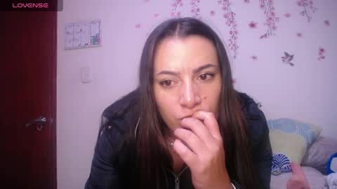 Pearl online show from April 1, 1:39 am