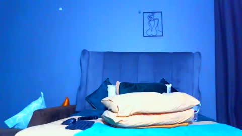 Pearl online show from April 24, 6:54 pm