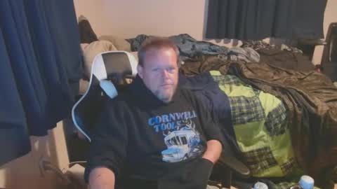 pecker40 online show from December 2, 4:24 am