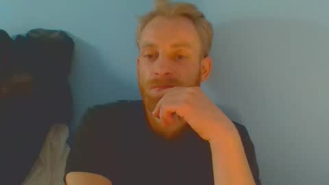 Snapshot of pedro199994 chatting on October 26, 12:44 am Ginger Dick online show from October 26, 12:44 am