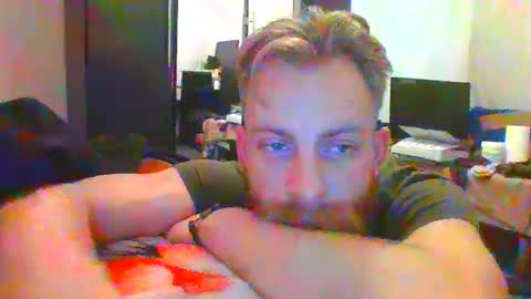 Snapshot of pedro199994 chatting on December 31, 6:48 am Ginger Dick online show from December 31, 6:48 am