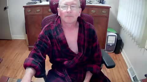 peepingmale online show from February 22, 1:36 pm