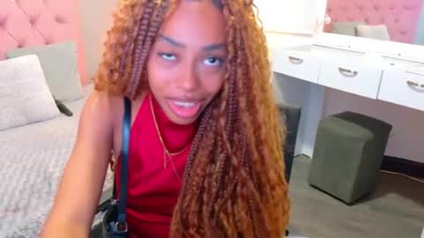 peneelopeecute online show from July 13, 2:26 am