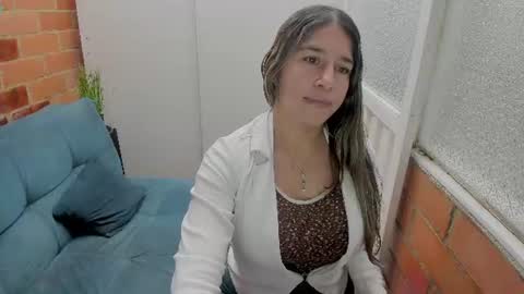 Penelope online show from July 1, 8:50 pm