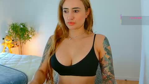 Hi Im Penelope  better vibrations  1111 online show from June 16, 12:20 pm