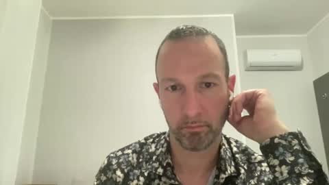 peppinslosqualo online show from May 20, 9:32 pm