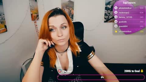 Mia online show from April 29, 8:41 am