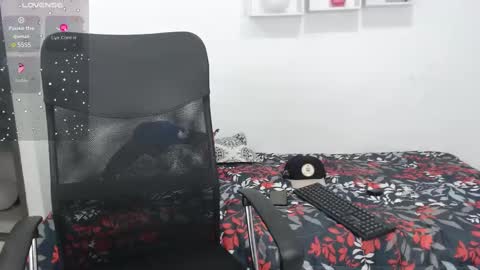 Snapshot of percibal_junior1 chatting on February 14, 7:49 am percibal_junior1 online show from February 14, 7:49 am