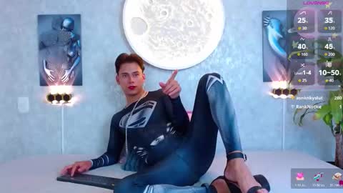 Andy online show from February 10, 8:17 am