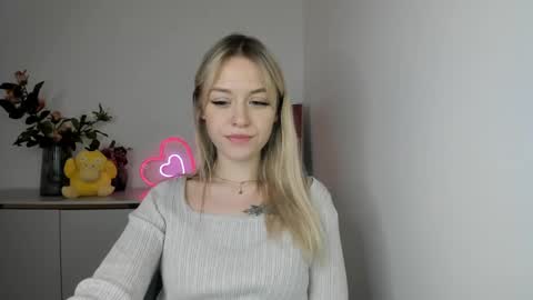Snapshot of perfectxcindy chatting on February 14, 11:31 am Cindy online show from February 14, 11:31 am