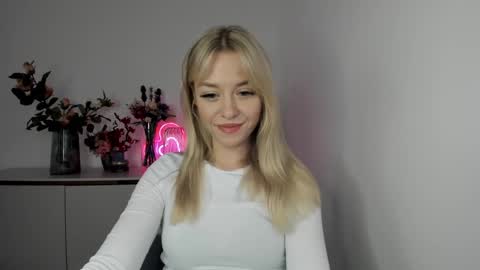 Snapshot of perfectxcindy chatting on February 26, 10:38 am Cindy online show from February 26, 10:38 am