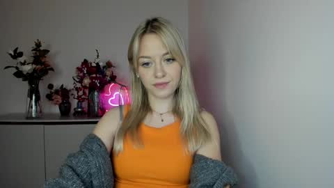 Snapshot of perfectxcindy chatting on March 12, 12:36 pm Cindy online show from March 12, 12:36 pm