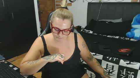 goloza online show from May 7, 4:08 am