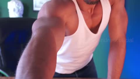 Snapshot of perseoo_88 chatting on January 15, 7:55 pm andres online show from January 15, 7:55 pm
