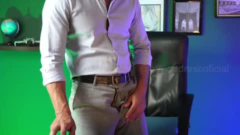 Snapshot of perseoo_88 chatting on February 20, 8:14 pm andres online show from February 20, 8:14 pm