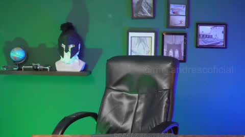 Snapshot of perseoo_88 chatting on March 7, 12:23 pm andres online show from March 7, 12:23 pm