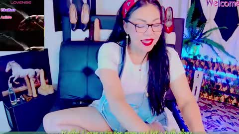 ESMERALDA online show from February 26, 11:30 pm