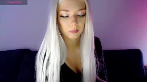Isabella online show from January 23, 8:04 am