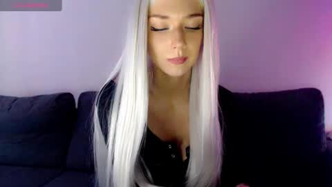 Isabella online show from February 20, 1:19 pm
