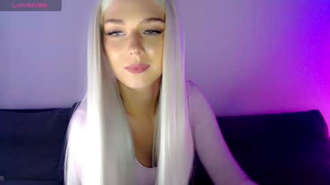 Isabella online show from December 12, 12:22 pm