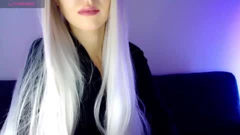 Isabella online show from January 14, 12:03 pm