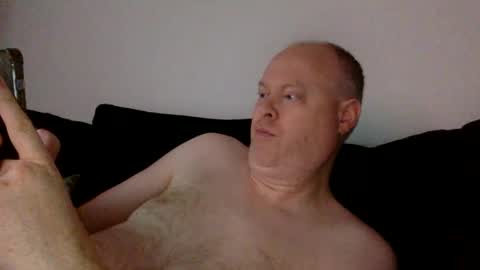 pete_crewe online show from November 12, 9:11 am