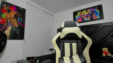 PeterColeman online show from January 17, 2:21 am