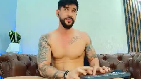 PETES EVANS new account online show from June 11, 12:32 am